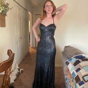 Le Femme size 8 navy blue full sequined gown